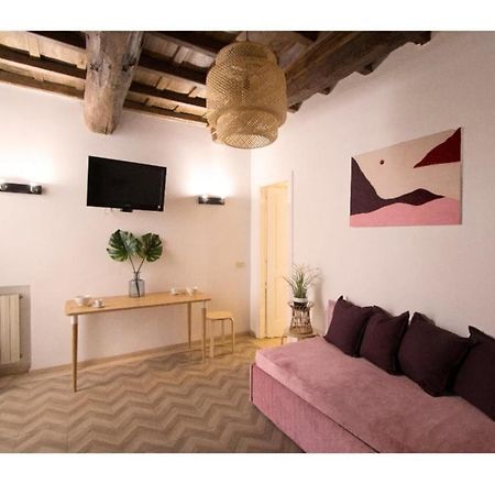 Lovely Apartments In City Centre "Third Floor, Without Elevator" Rom Exteriör bild