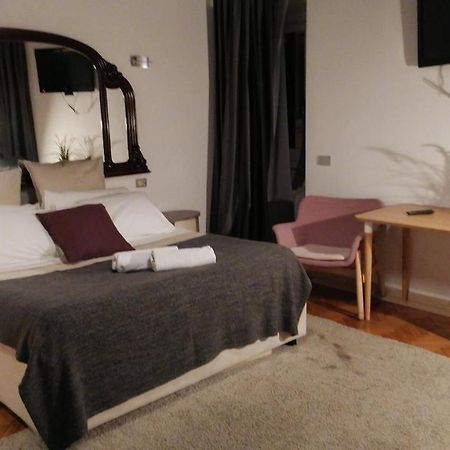 Lovely Apartments In City Centre "Third Floor, Without Elevator" Rom Exteriör bild