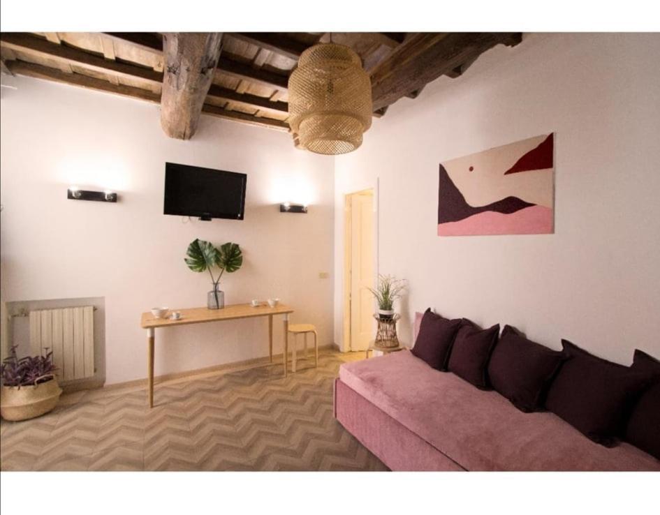 Lovely Apartments In City Centre "Third Floor, Without Elevator" Rom Exteriör bild